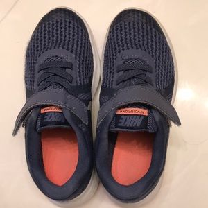 Nike Revolution girls shoes
